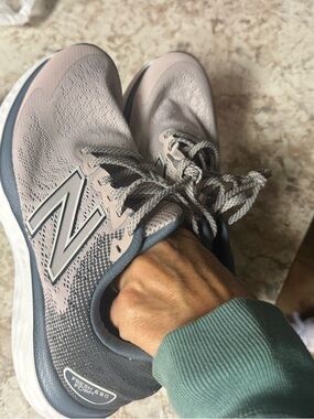 New Balance Women's Athletic Shoes - Light Pink & Gray